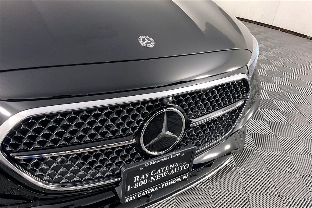 2026 Mercedes-Benz E-Class E450 - Photo 22