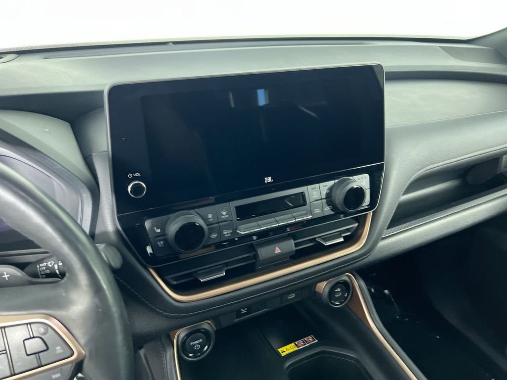 Used 2024  Toyota MAX Platinum image 25