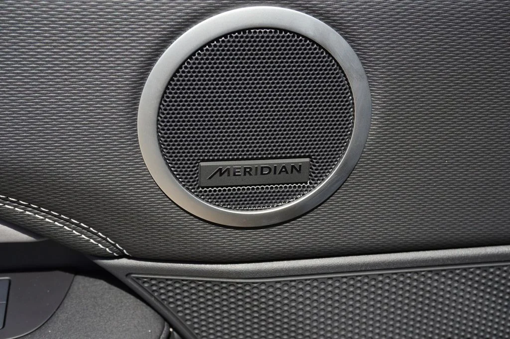 New 2026 Carpathian Grey Land Rover Dynamic SE image 11