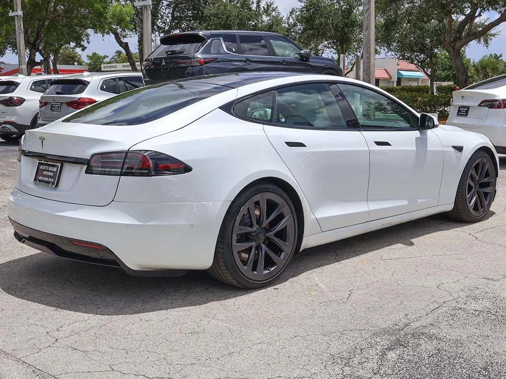 Used 2023 White Tesla Standard Range image 10