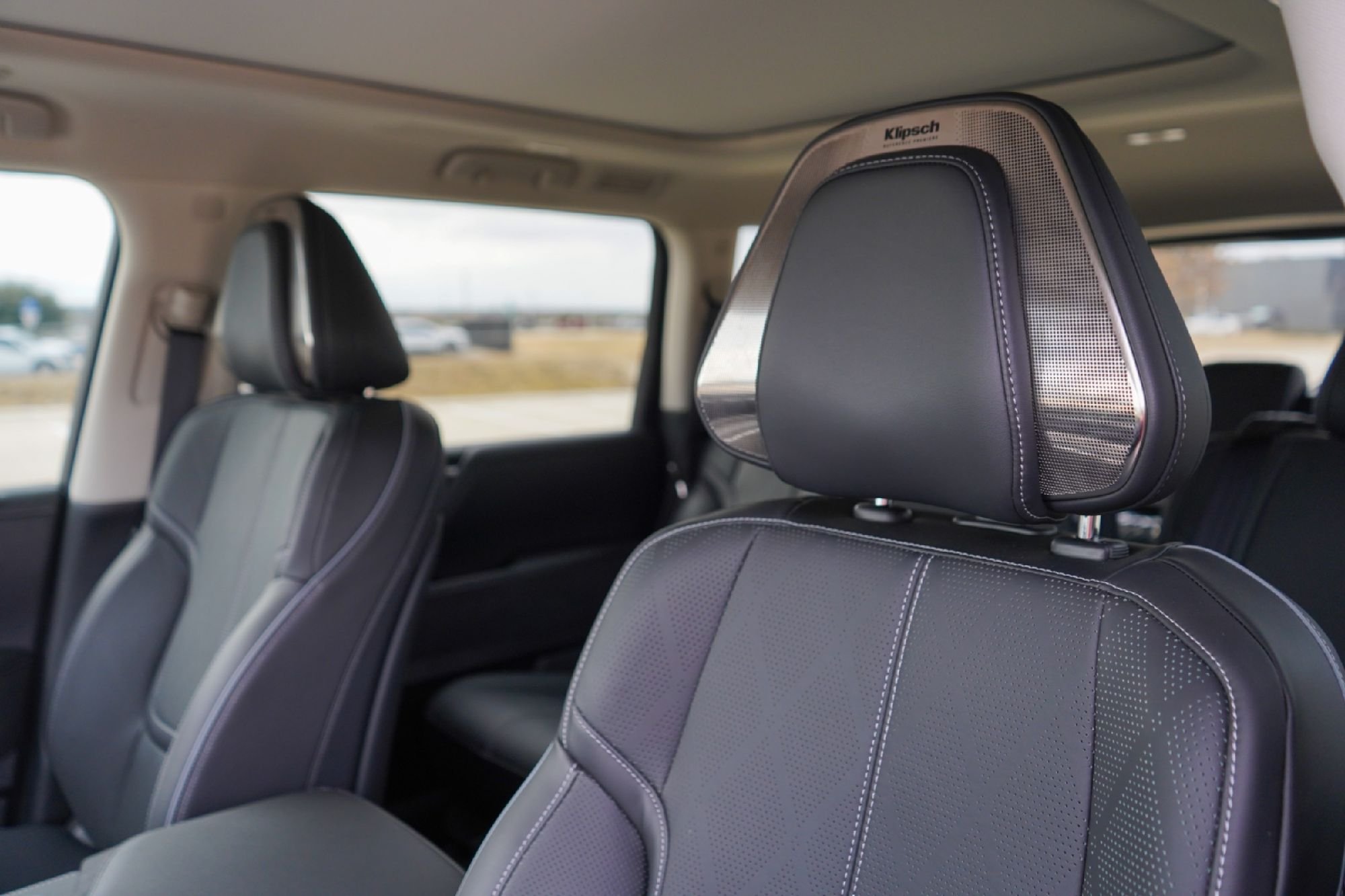 2025 INFINITI QX80 Sensory 4WD - Photo 9