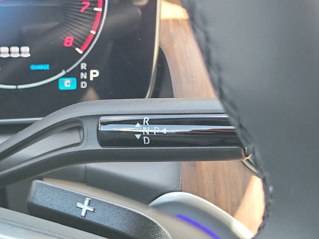New 2027 Graphite Grey Metallic Mercedes-Benz GLC 300 image 26