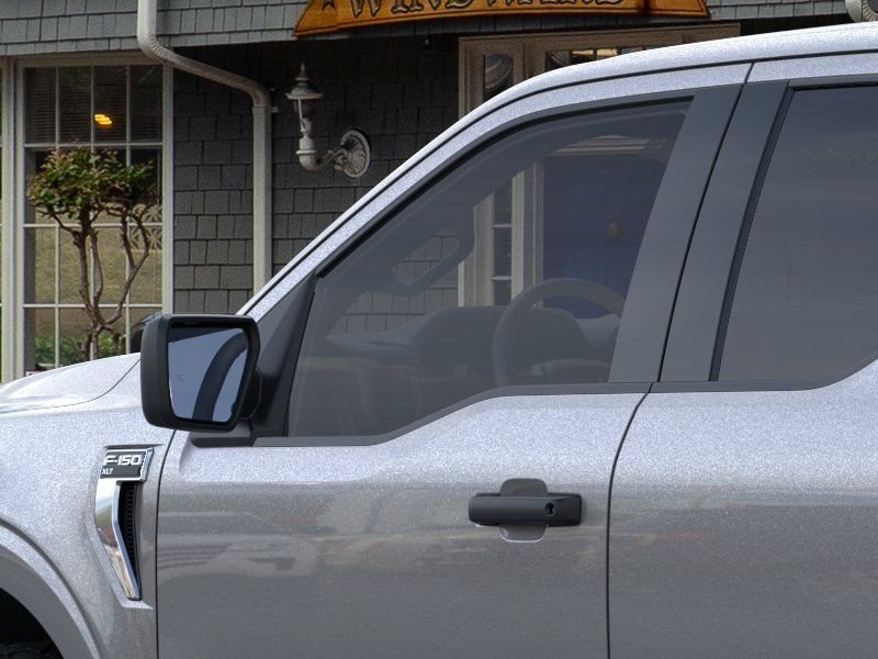 New 2026 Carbonized Gray Metallic Ford XLT image 20