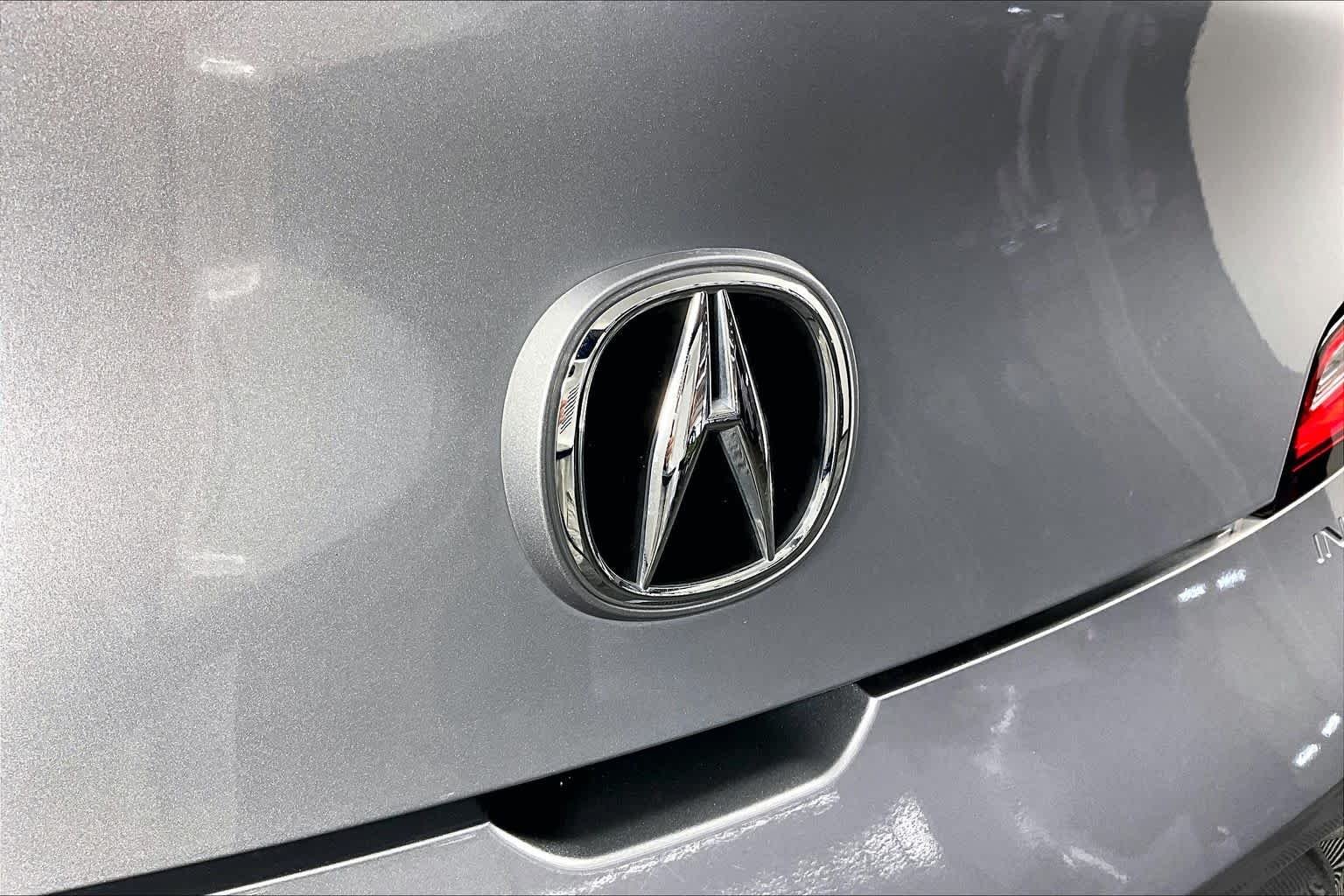 Used 2024 Lunar Silver Metallic Acura  image 30