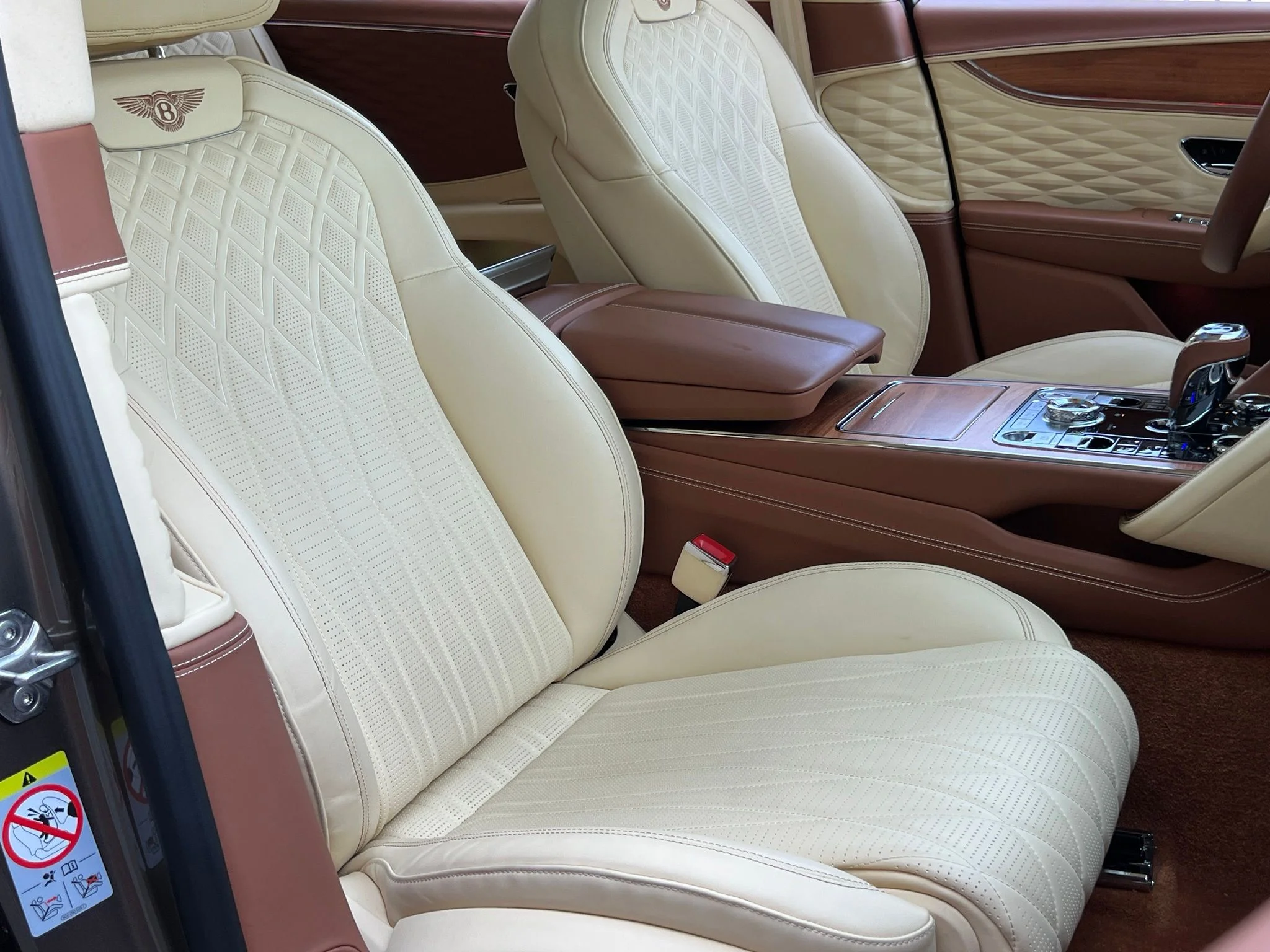 Used 2023 Gold Bentley Speed image 43