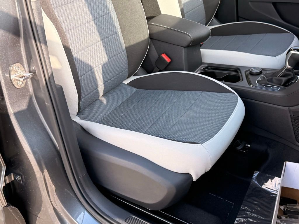 New 2026 Platinum Gray Metallic Volkswagen 1.5T S image 24