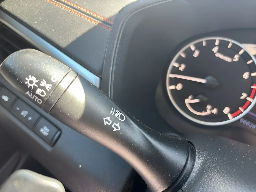 Used 2022 Deep Blue Pearl Nissan 2.5 SR image 17