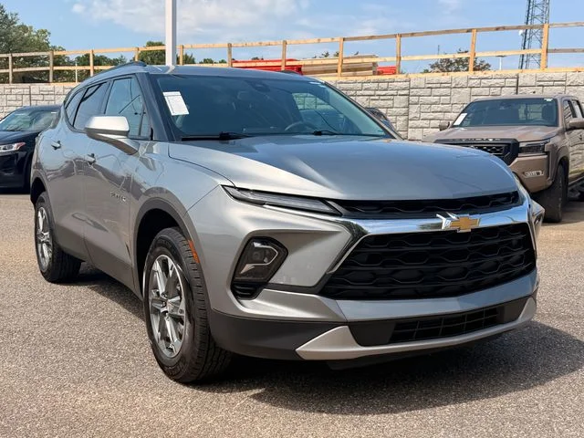 Used 2024 Sterling Gray Metallic Chevrolet LT image 7