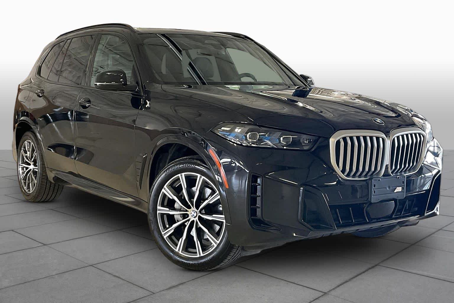 Used 2026 Black Sapphire Metallic BMW xDrive40i image 2