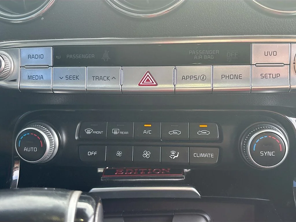 Used 2019 Gray Kia Base image 19