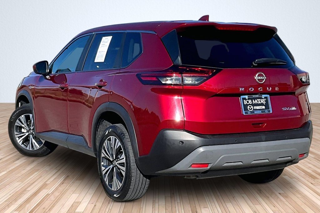 Used 2023 Red Nissan SV image 9