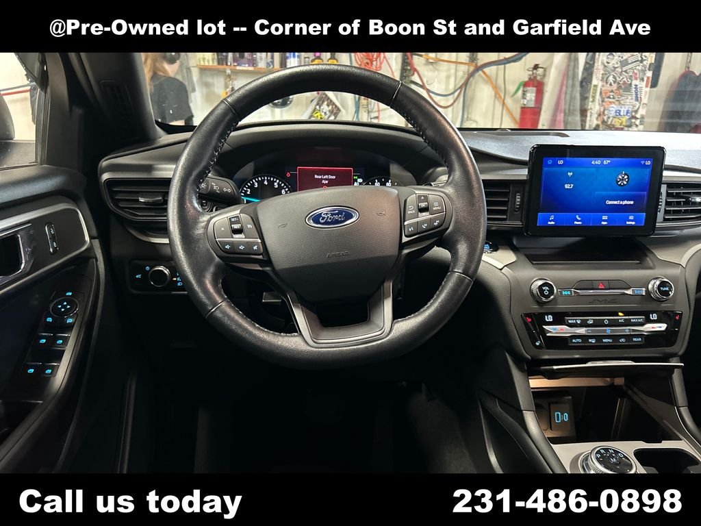 Used 2020 Blue Ford XLT image 17