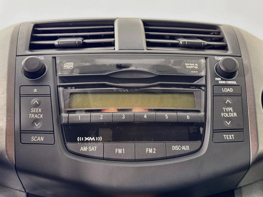 Used 2011 Classic Silver Metallic Toyota Base image 17