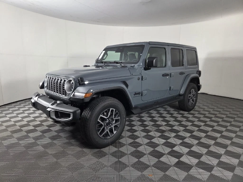 New 2026 Anvil Clear-Coat Exterior Paint Jeep Sahara image 4