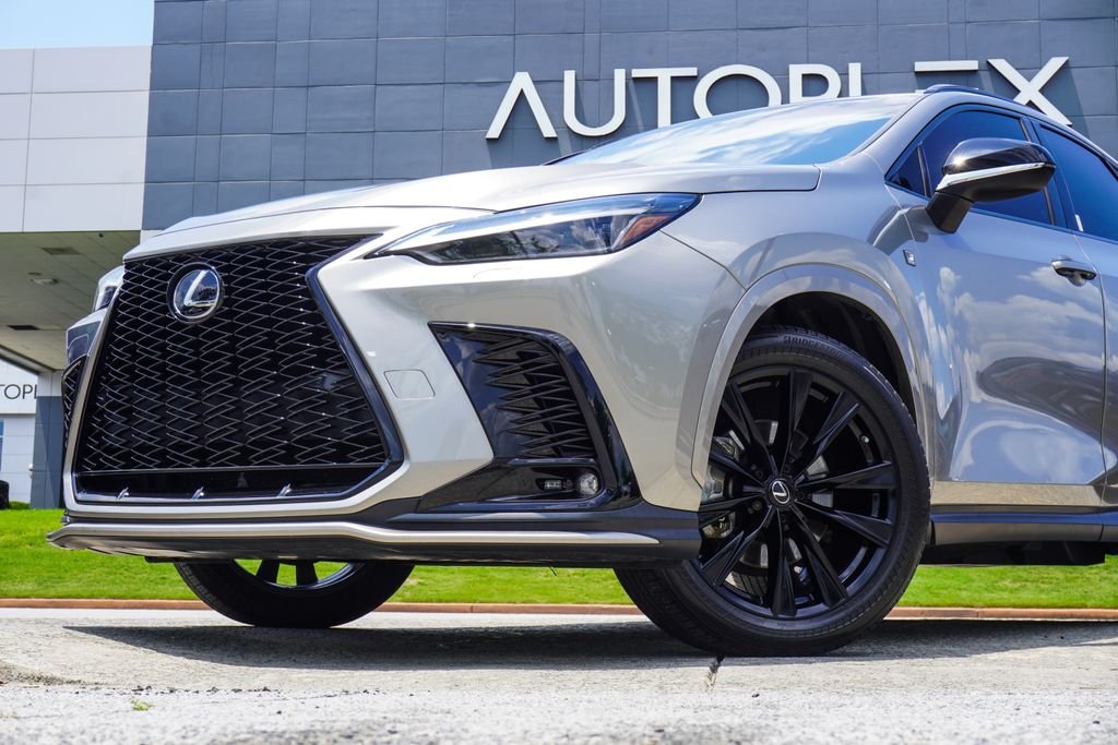 Used 2022 Silver Lexus 350 F SPORT Handling image 2