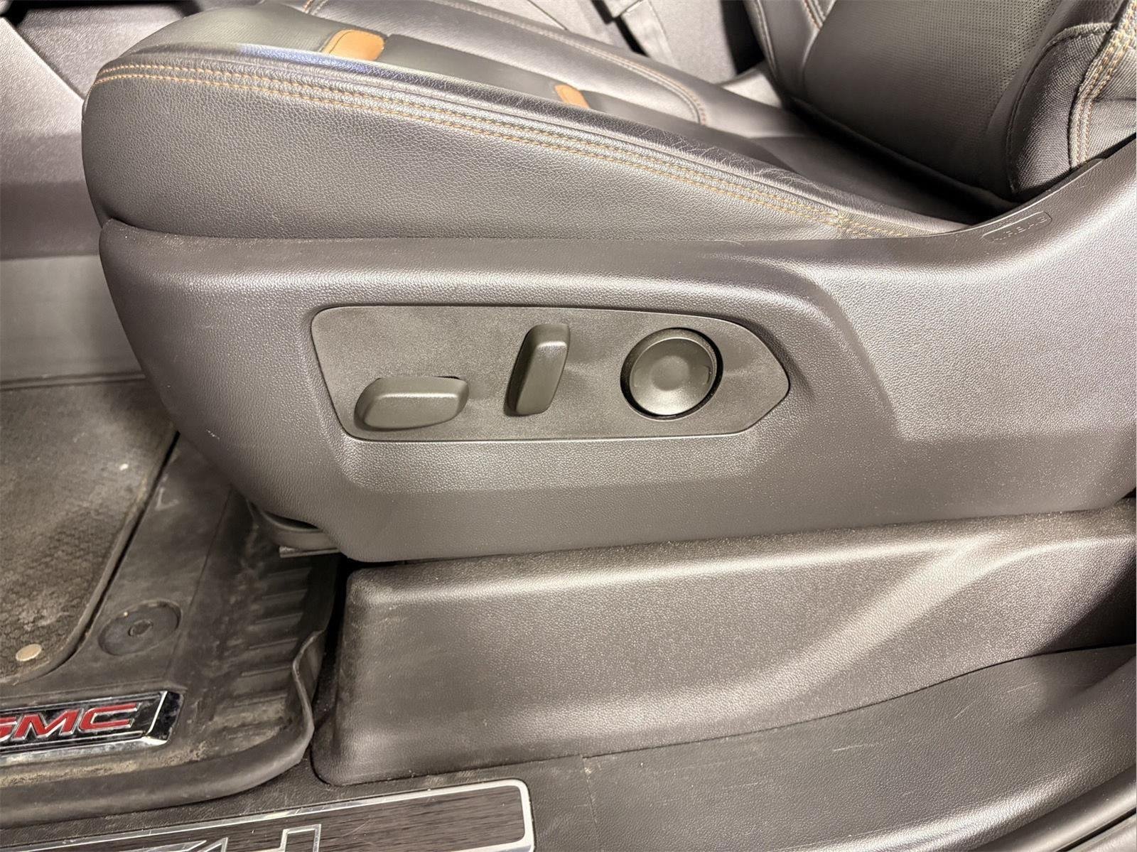 Used 2024 Onyx Black GMC AT4 image 14