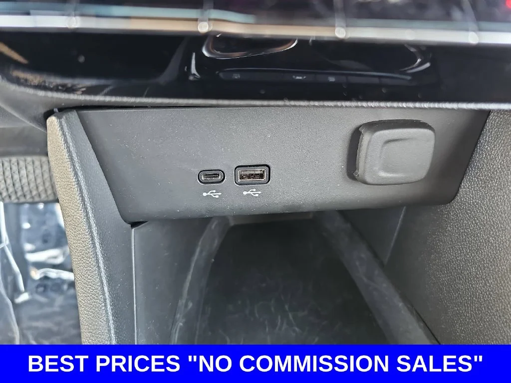 Used 2024 Blue Buick Avenir image 25