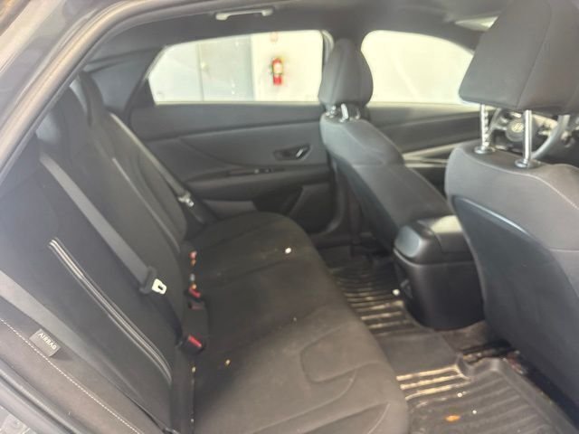 Used 2025 Gray Hyundai SEL Sport image 21