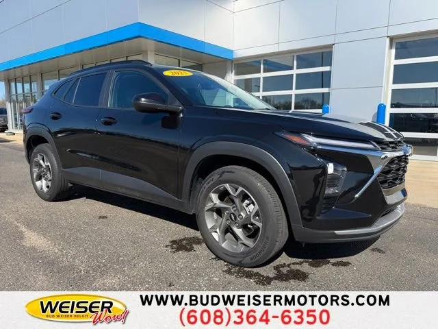 2025 Chevrolet Trax LT's photo