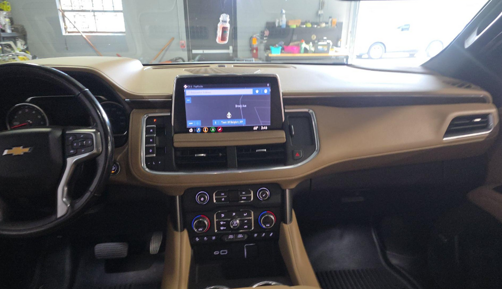 Used 2021 White Chevrolet Premier image 31