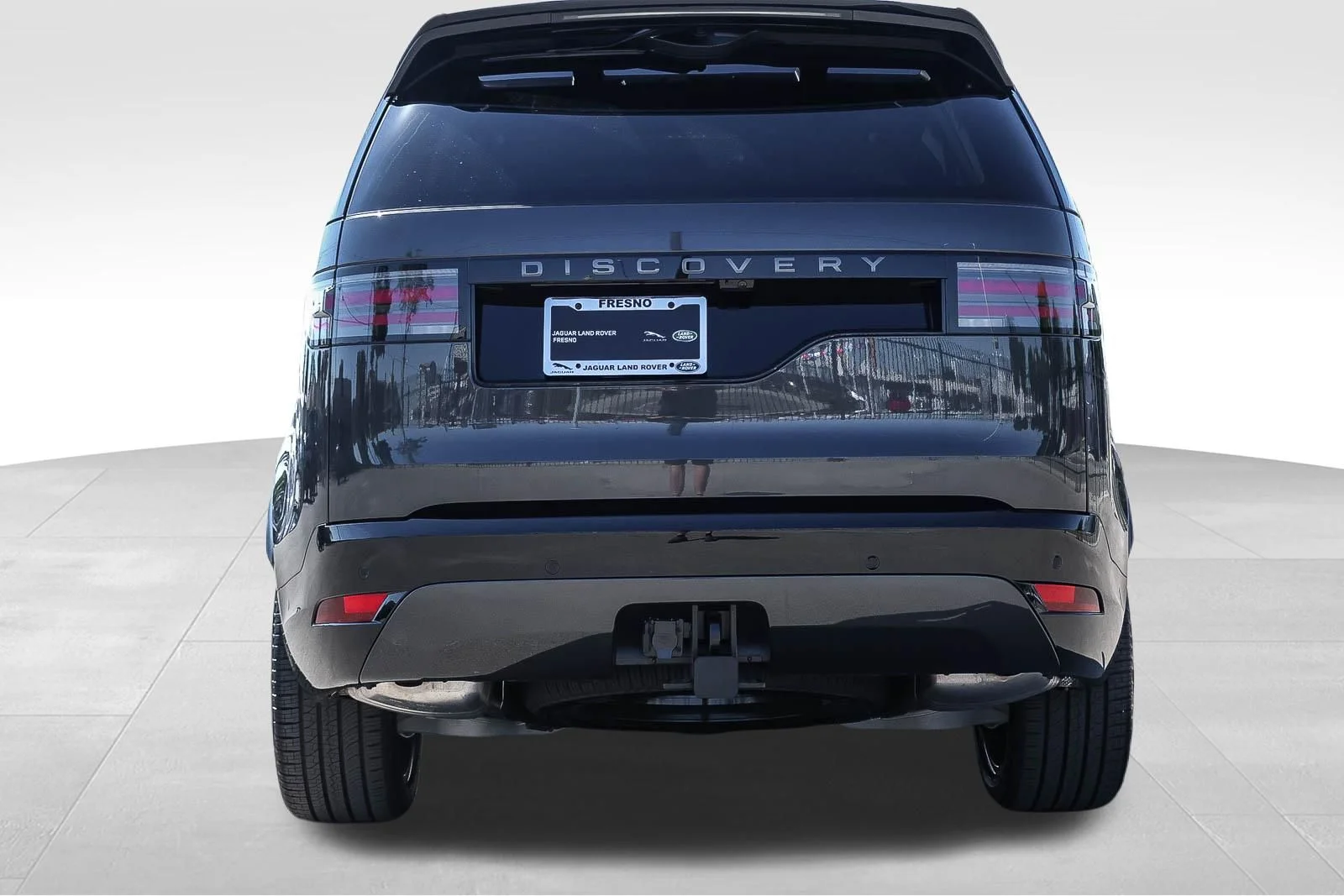 New 2026 Carpathian Grey Land Rover Dynamic SE image 6