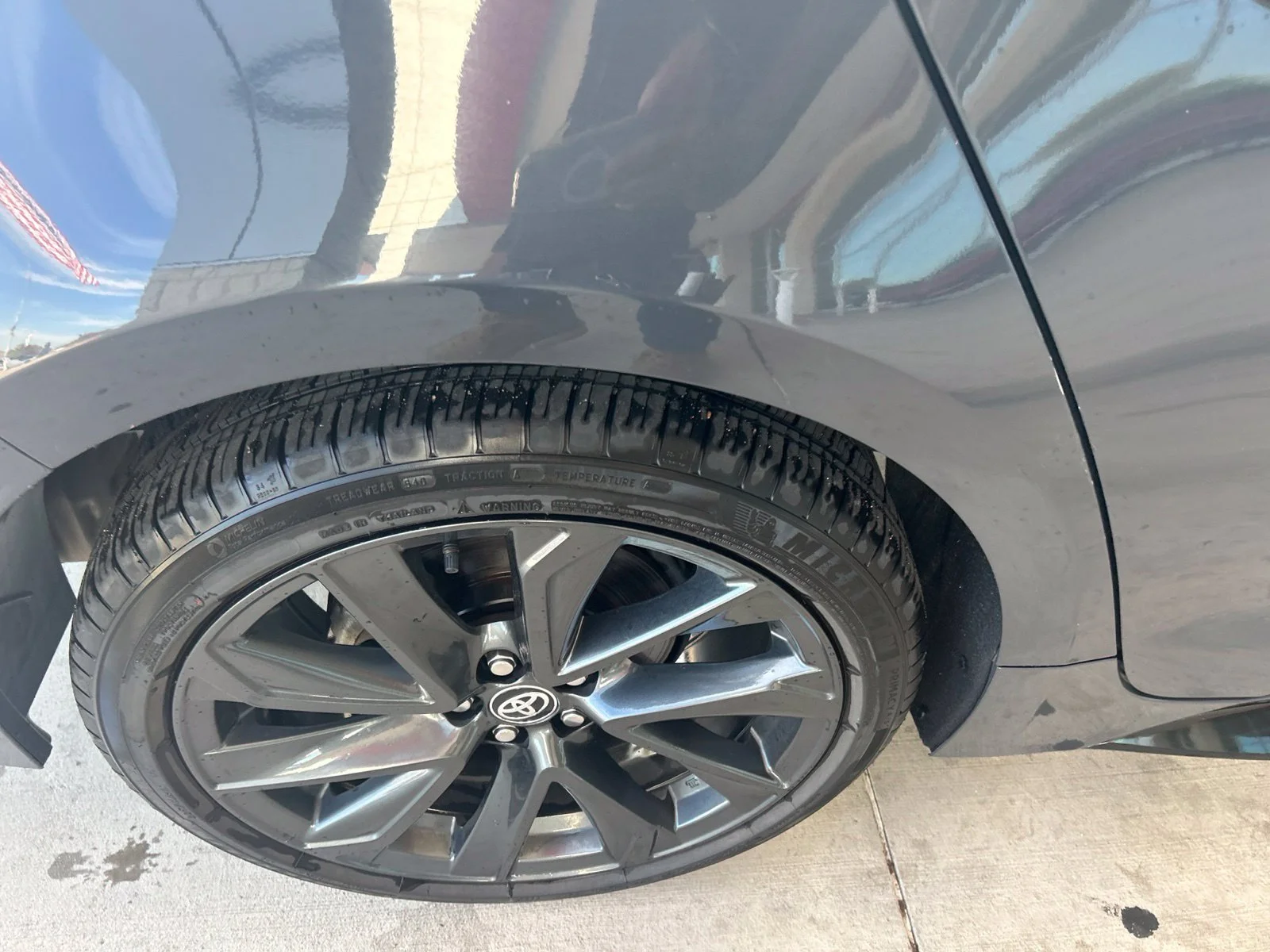 Used 2025 Gray Toyota SE image 9