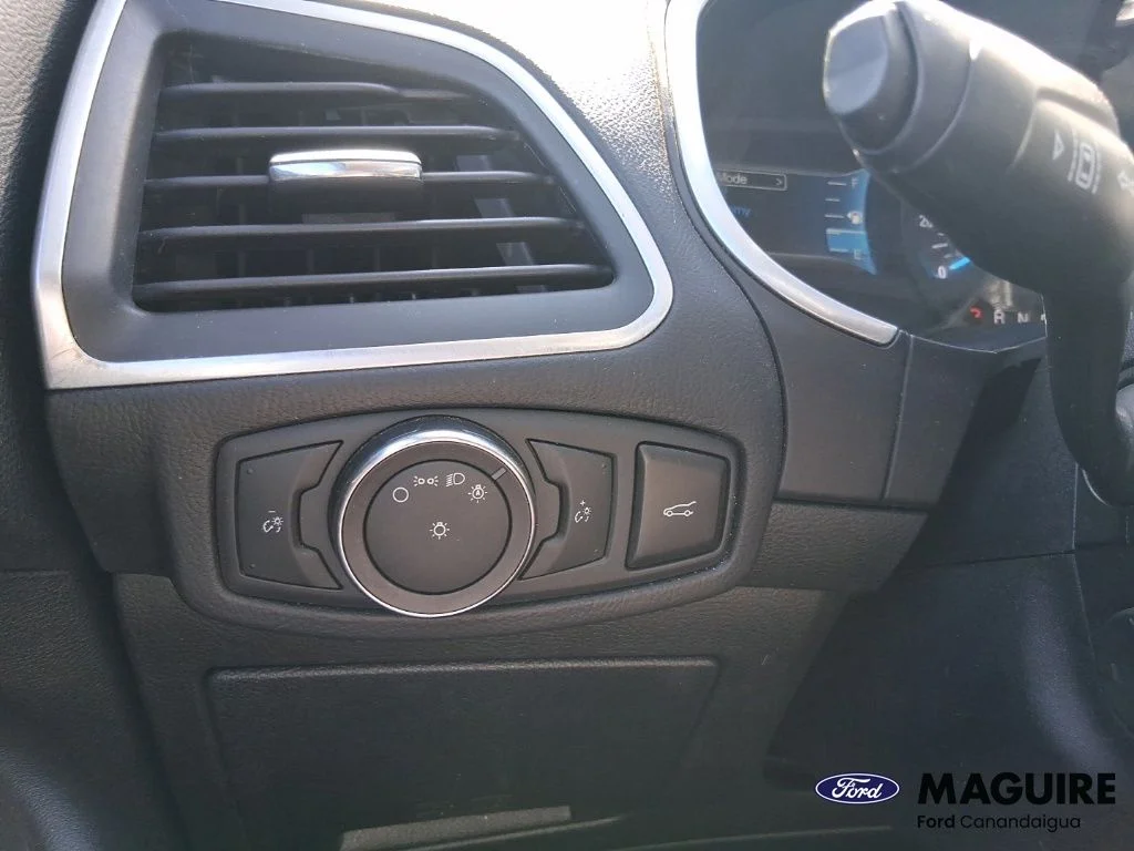 Used 2018 White Ford Sport image 17