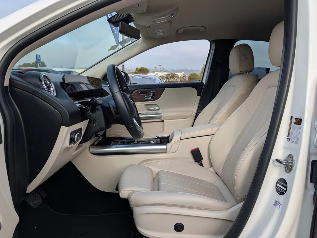 Used 2023 White Mercedes-Benz GLA 250 image 12