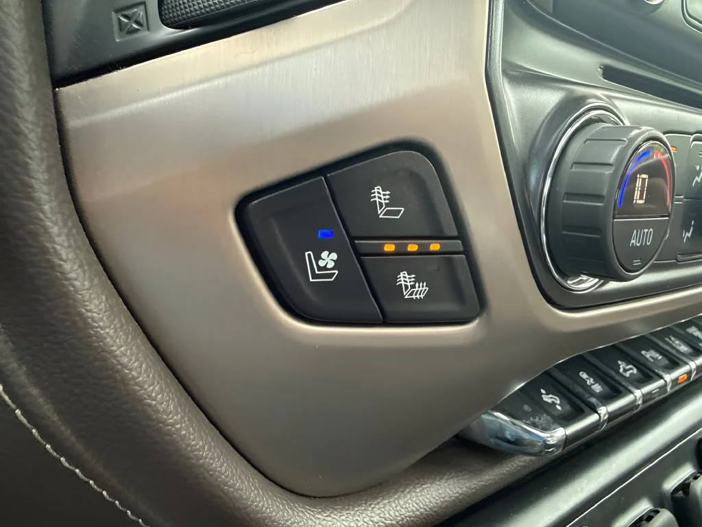 Used 2016 SUMMIT WHITE GMC Denali image 20