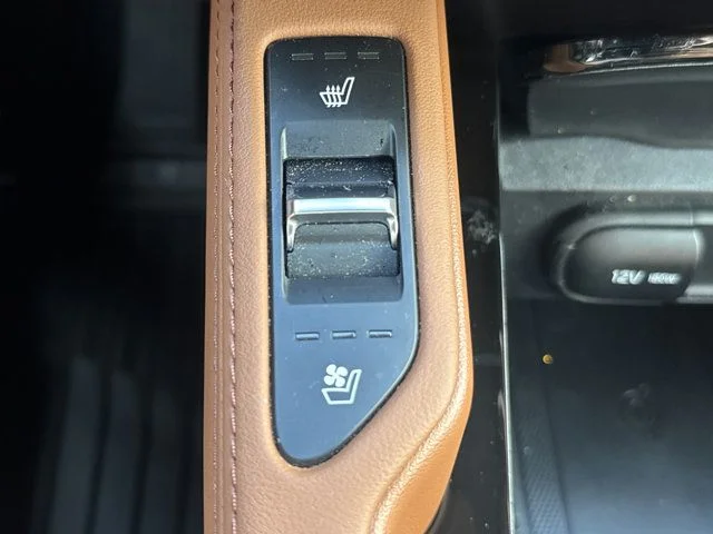 Used 2025 Black Kia EX X-Line image 30