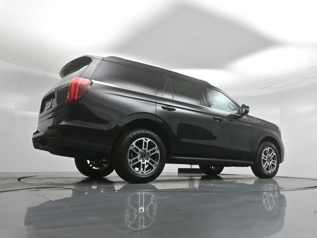 New 2026 Agate Black Metallic Ford Active image 47