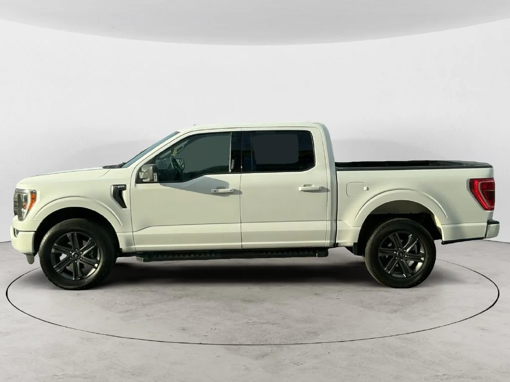 Used 2023 White Ford XLT image 8