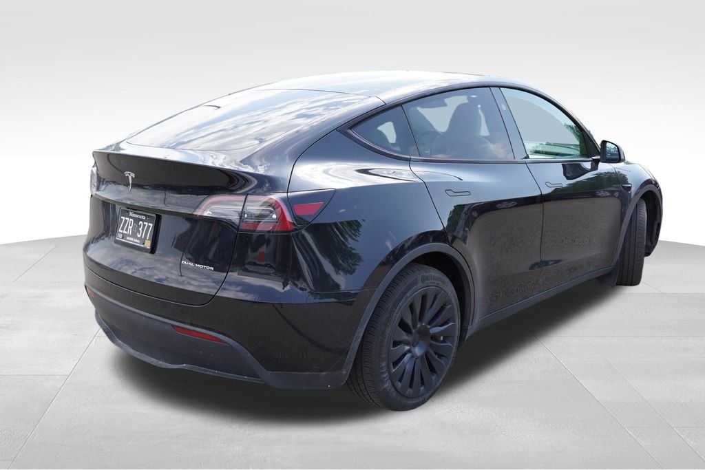 Used 2024 Solid Black Tesla Long Range image 3
