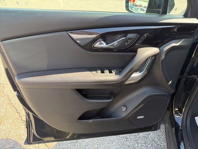 Used 2020 Black Chevrolet RS image 10