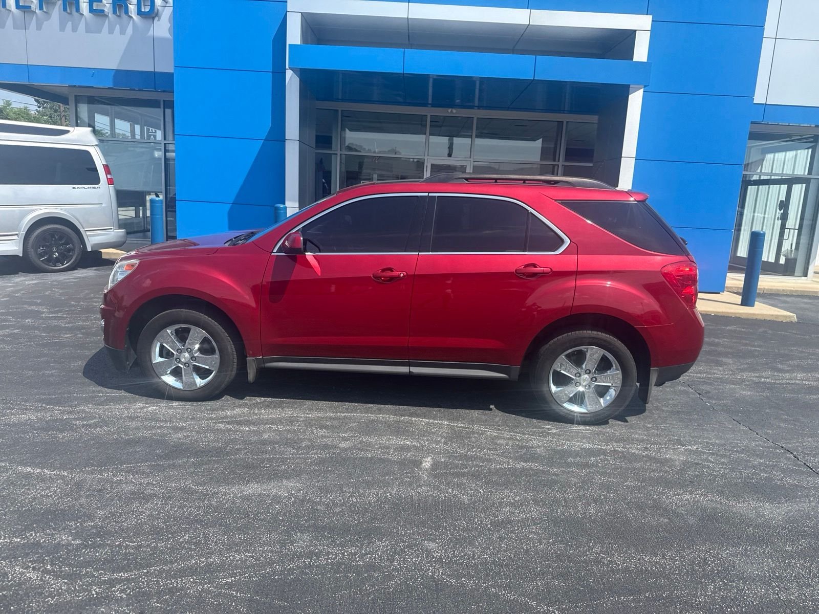 Used 2015 Red Chevrolet LT image 4