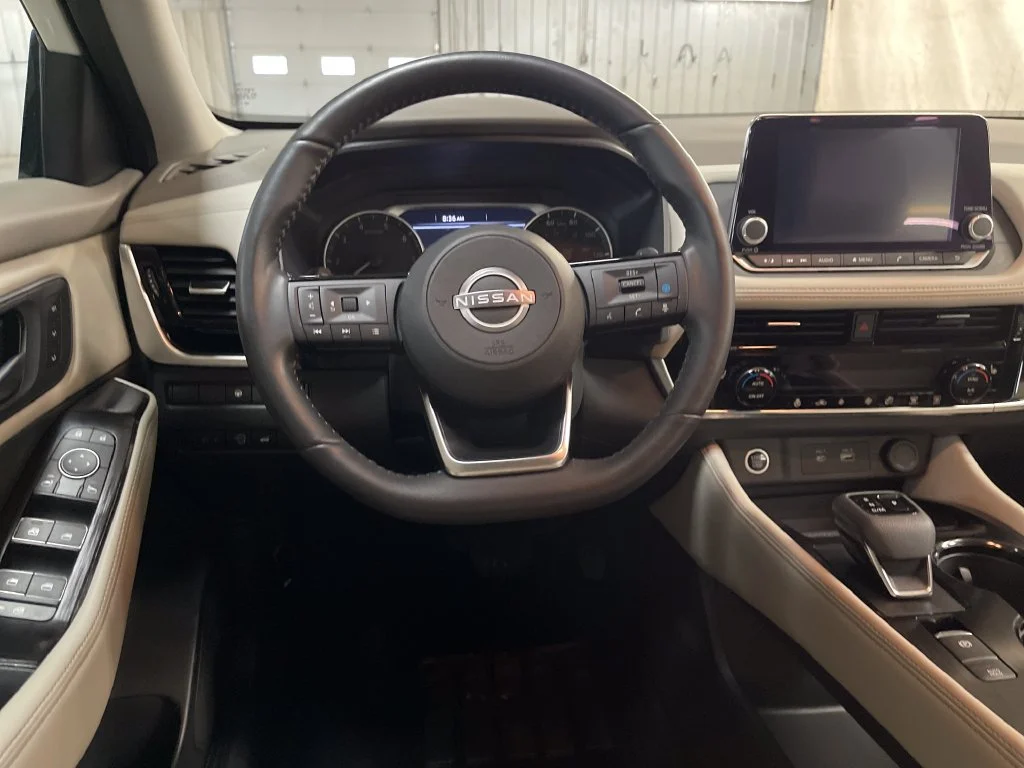 Used 2023 White Nissan SL image 20