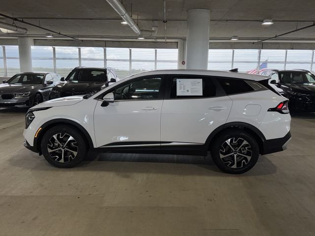 Used 2025 White Pearl Kia EX image 5