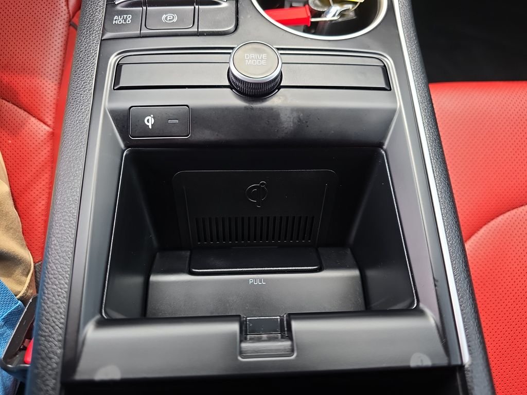 Used 2023 Glacial White Pearl Kia GT-Line image 31