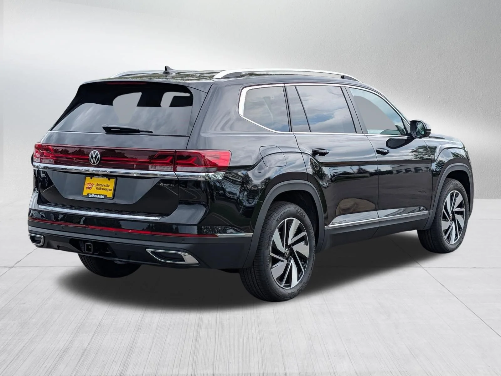New 2026 Deep Black Pearl Volkswagen 2.0T SEL image 4