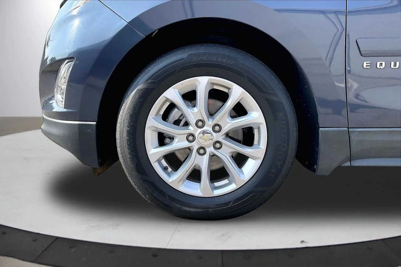 Used 2018 Blue Chevrolet LT image 33