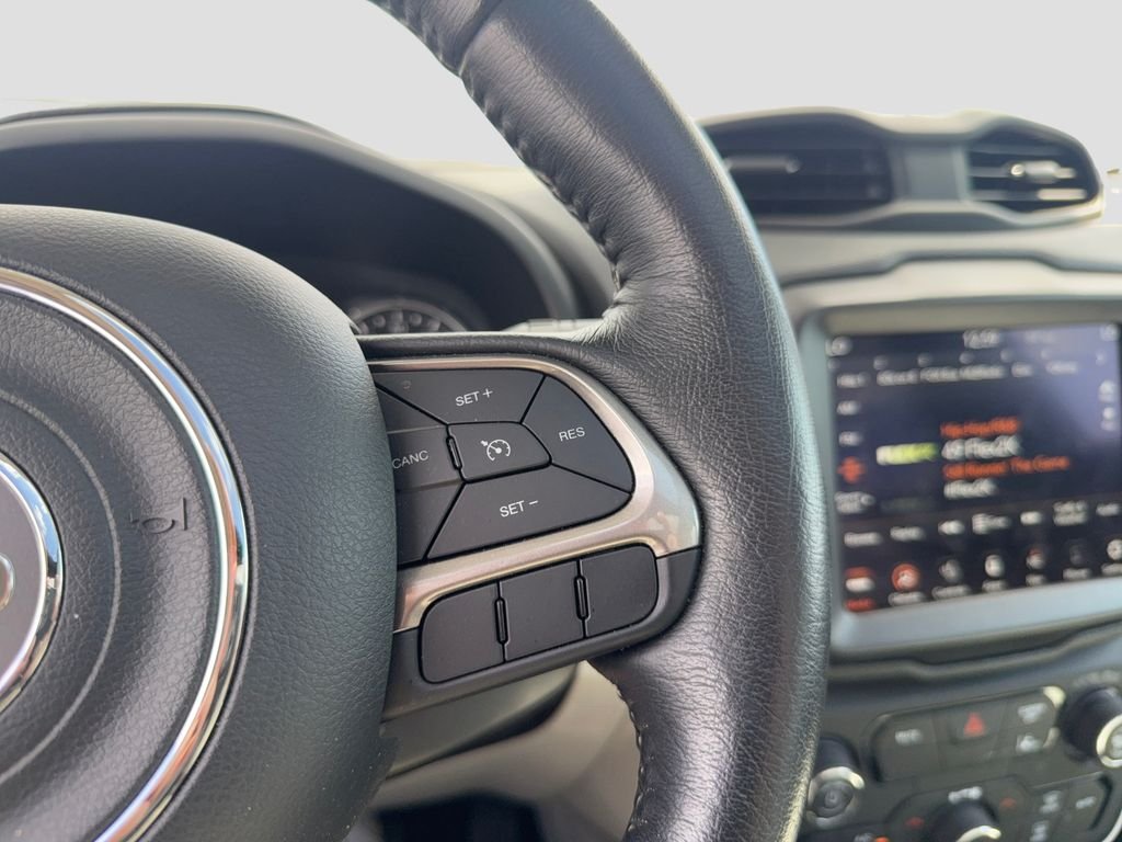 Used 2022 Gray Jeep Limited image 17