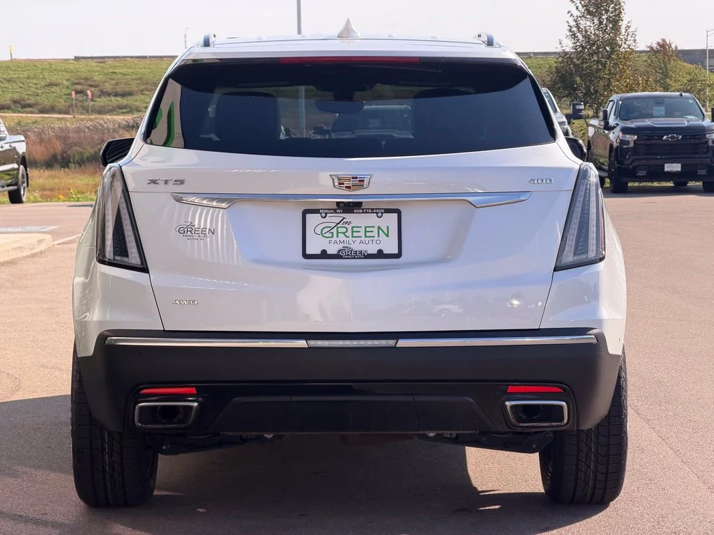 Used 2023 White Cadillac Sport image 8