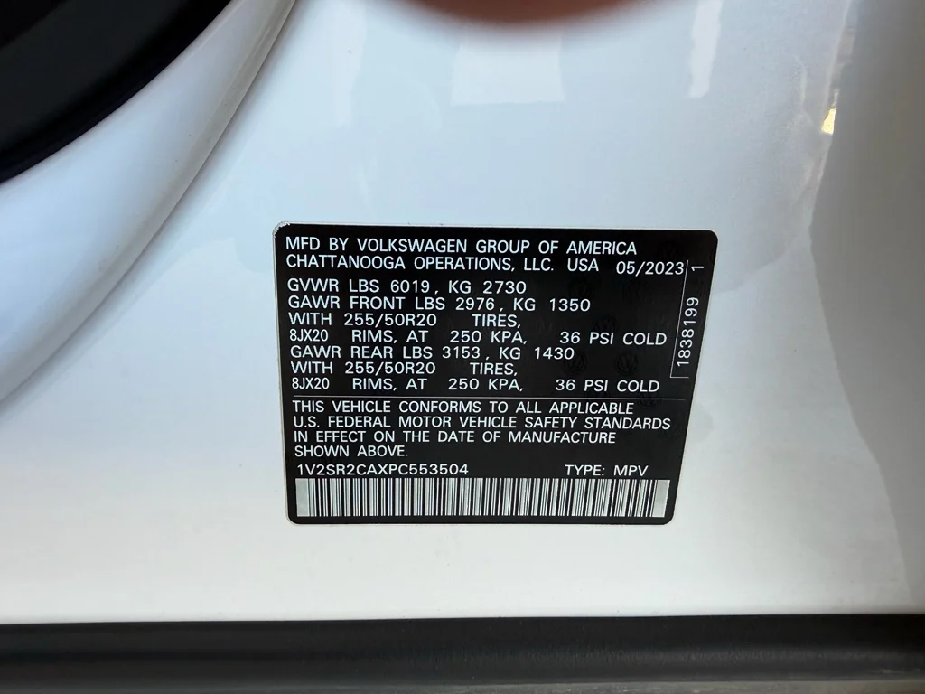 Used 2023 Opal White Pearl Volkswagen 3.6L V6 SEL R-Line Black image 33