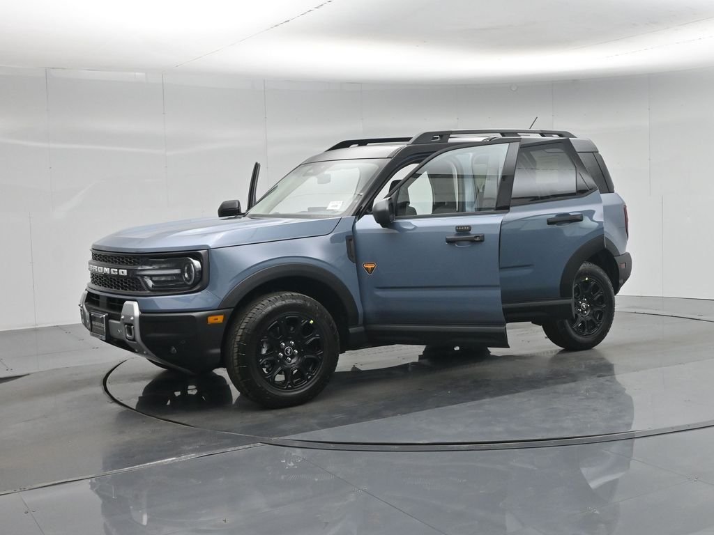 New 2026 Azure Gray Metallic Tri-Coat Ford Badlands image 5