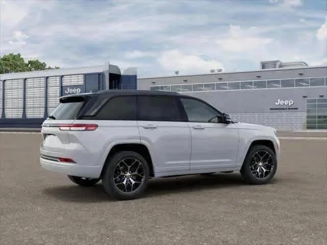 New 2026 Bright White Clear-Coat Exterior Paint Jeep Summit image 2