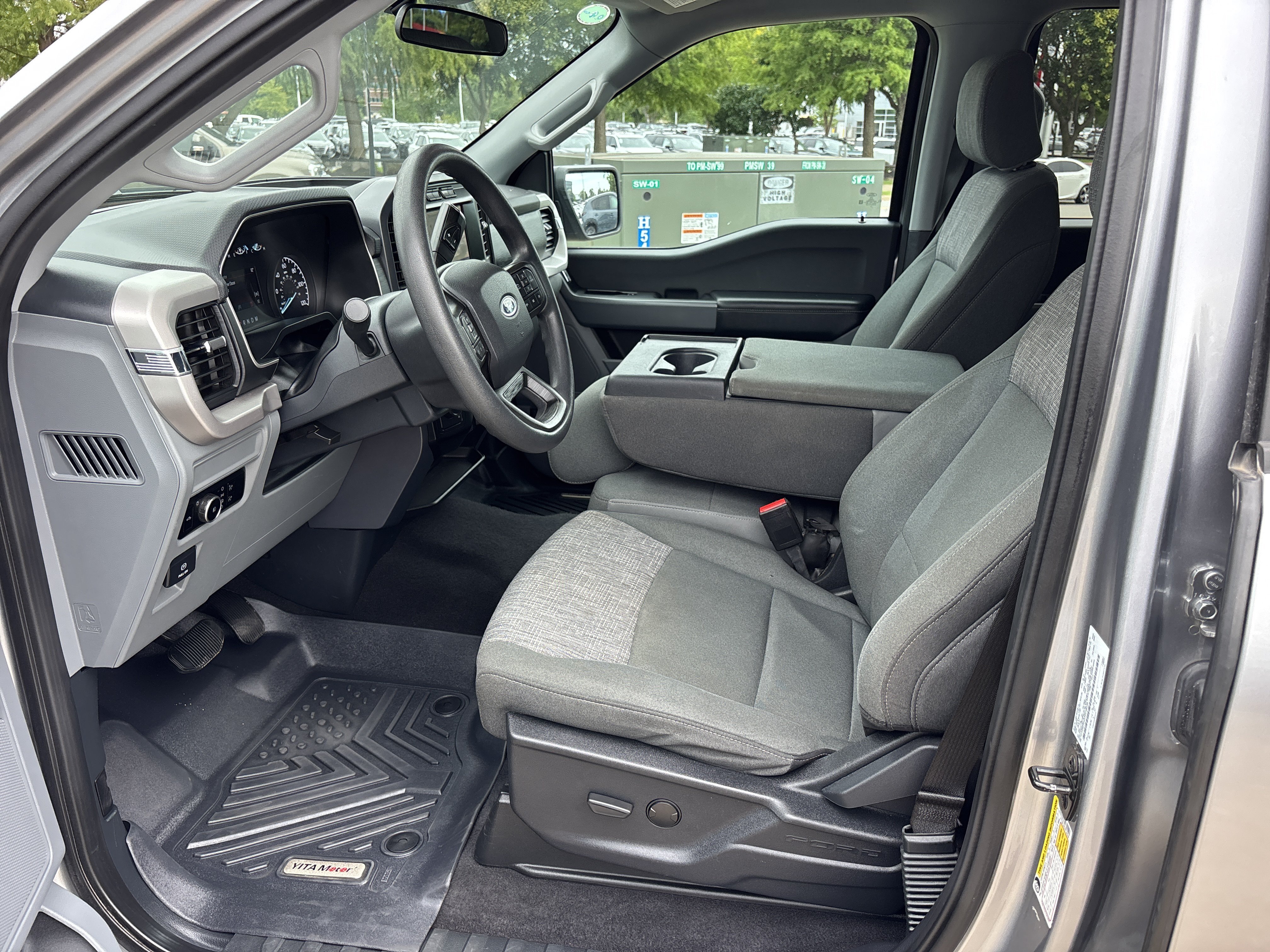 2023 Ford F-150 XLT - Photo 13