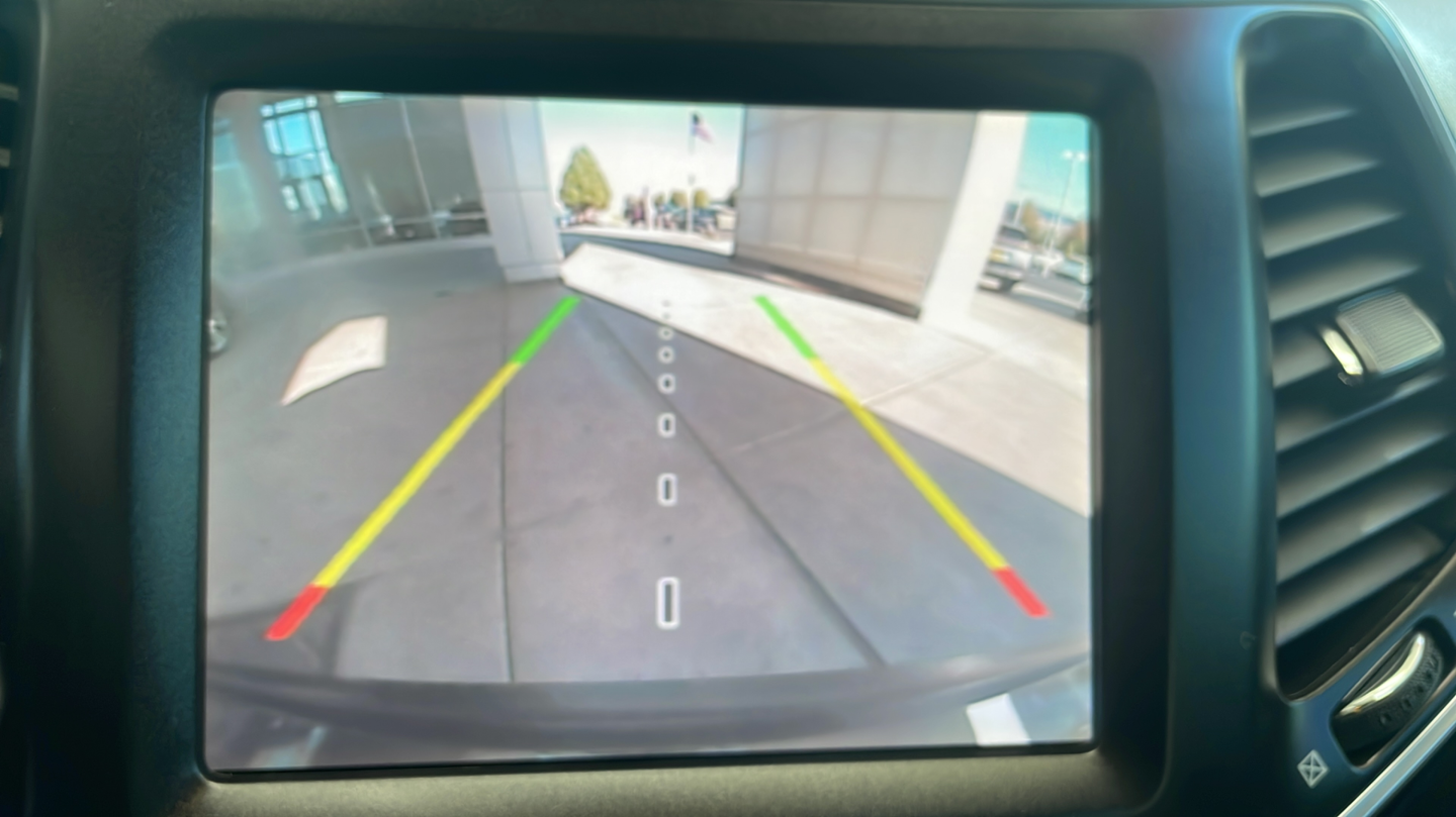 Used 2019 Gray Jeep Trailhawk image 27