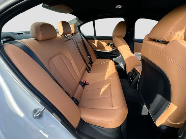 New 2026 White BMW 330i image 22