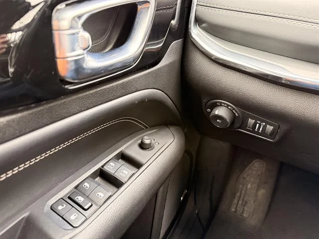 Used 2022 Velvet Red Pearl Coat Jeep High Altitude image 21