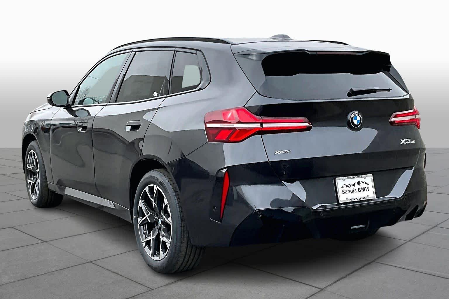 New 2026 Dark Graphite Metallic BMW 30 xDrive image 12